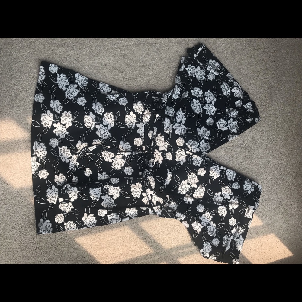 White House black market top
